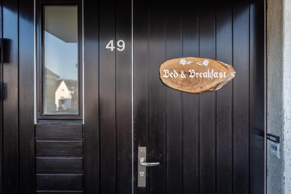 Mybednbreakfast In Bottmingen Bed & Breakfast ภายนอก รูปภาพ