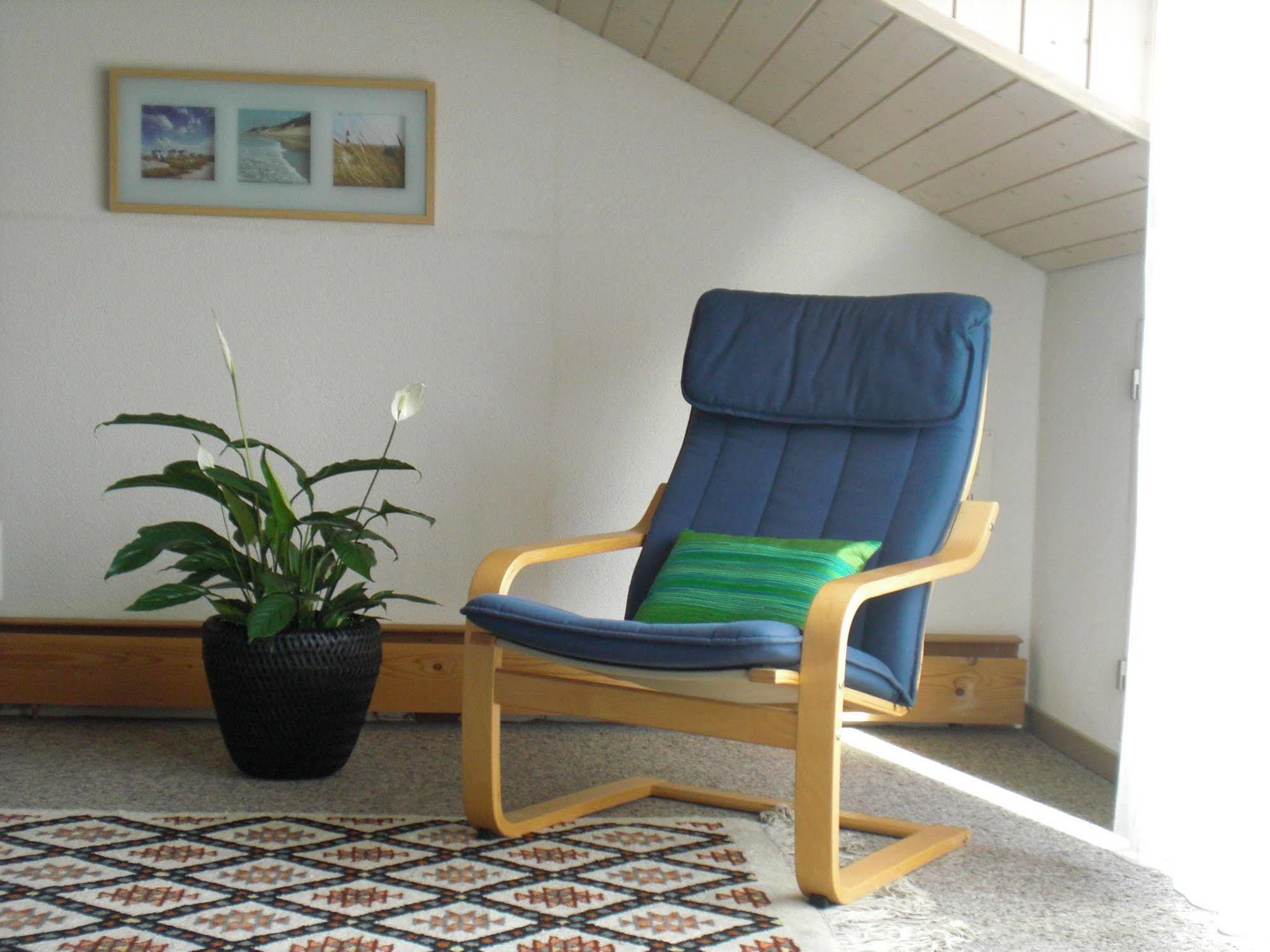 Mybednbreakfast In Bottmingen Bed & Breakfast ภายนอก รูปภาพ