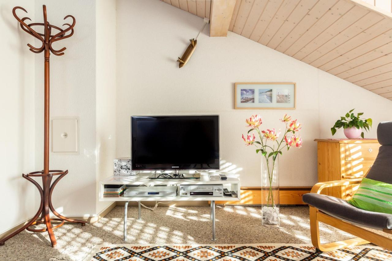 Mybednbreakfast In Bottmingen Bed & Breakfast ภายนอก รูปภาพ